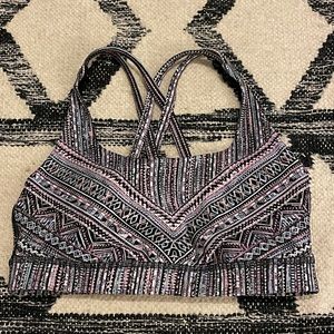 Lululemon Free to Be Bra - Size 6, Purple